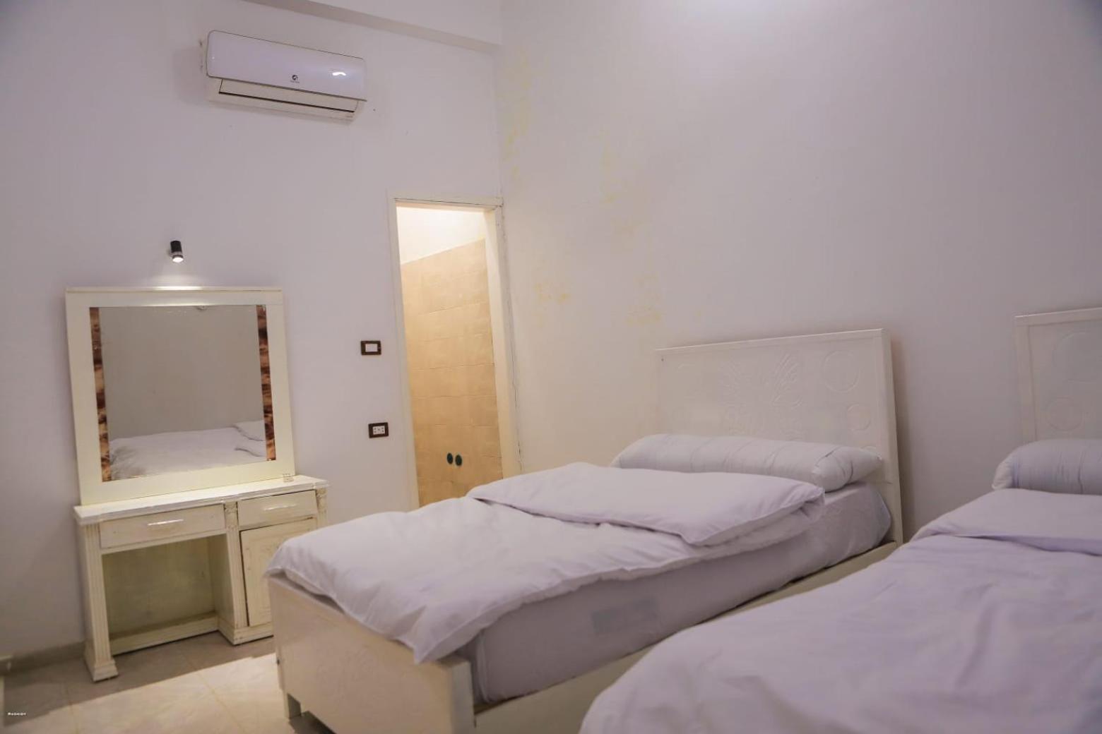 Quiet Gate Guest House Al Aqalitah Exterior photo