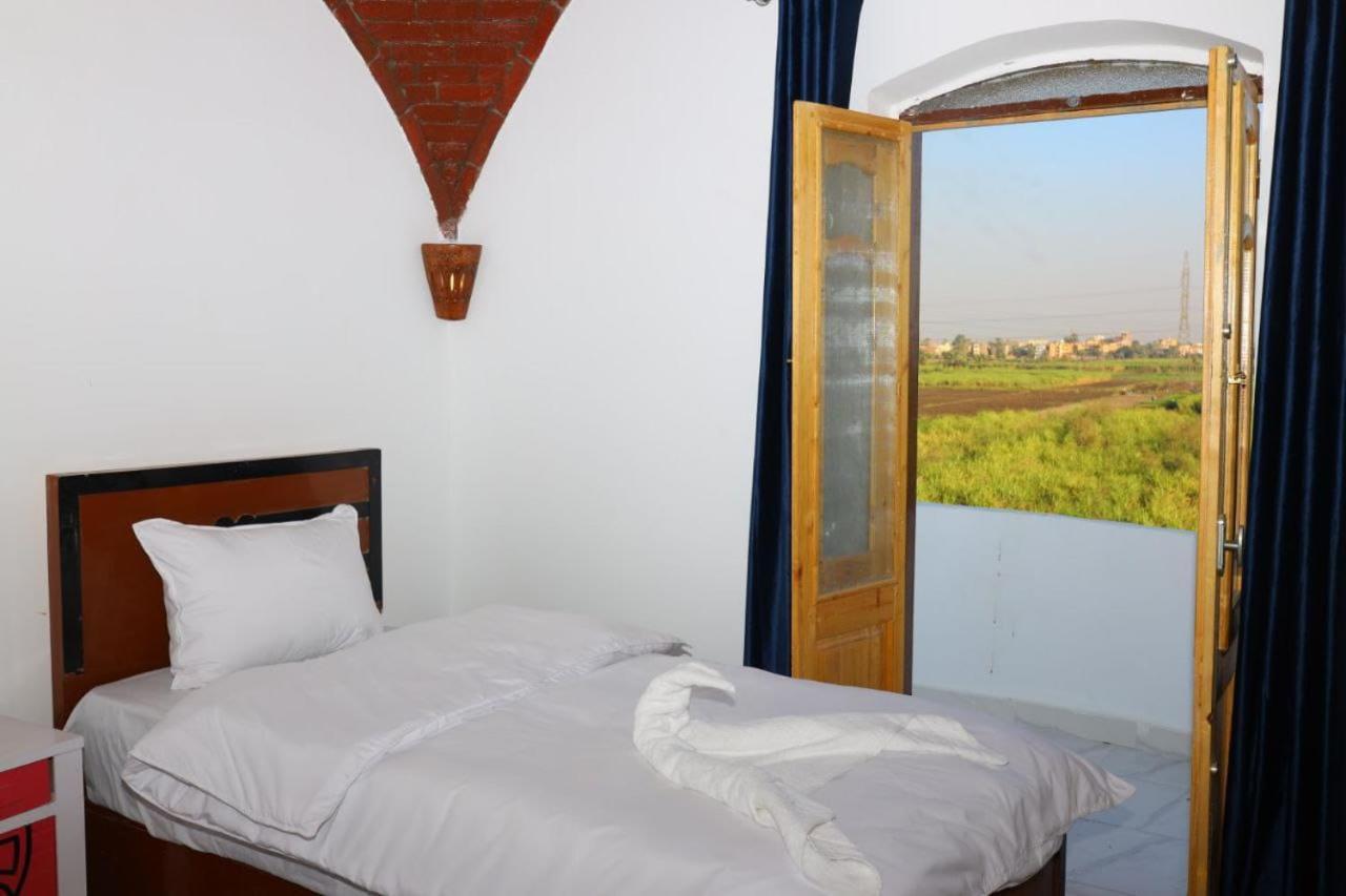 Quiet Gate Guest House Al Aqalitah Exterior photo