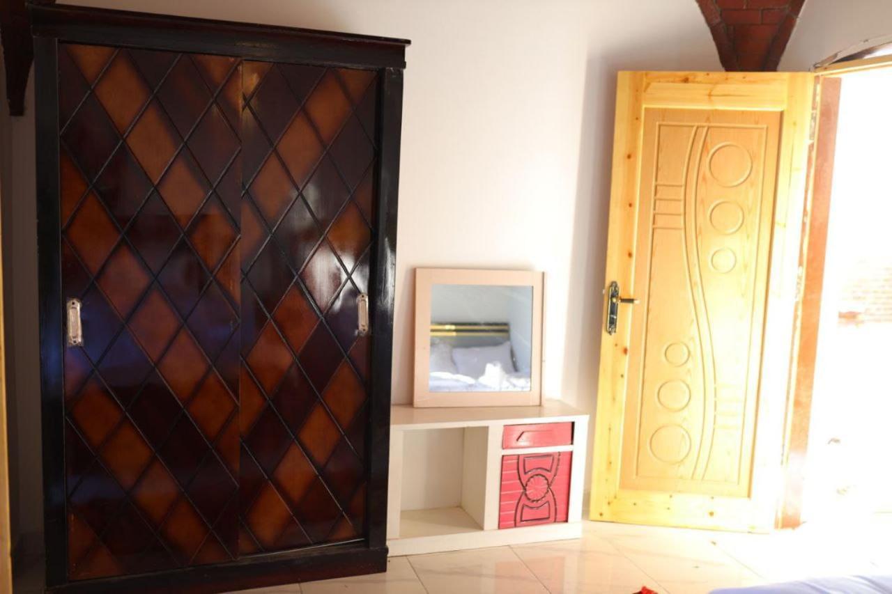 Quiet Gate Guest House Al Aqalitah Exterior photo