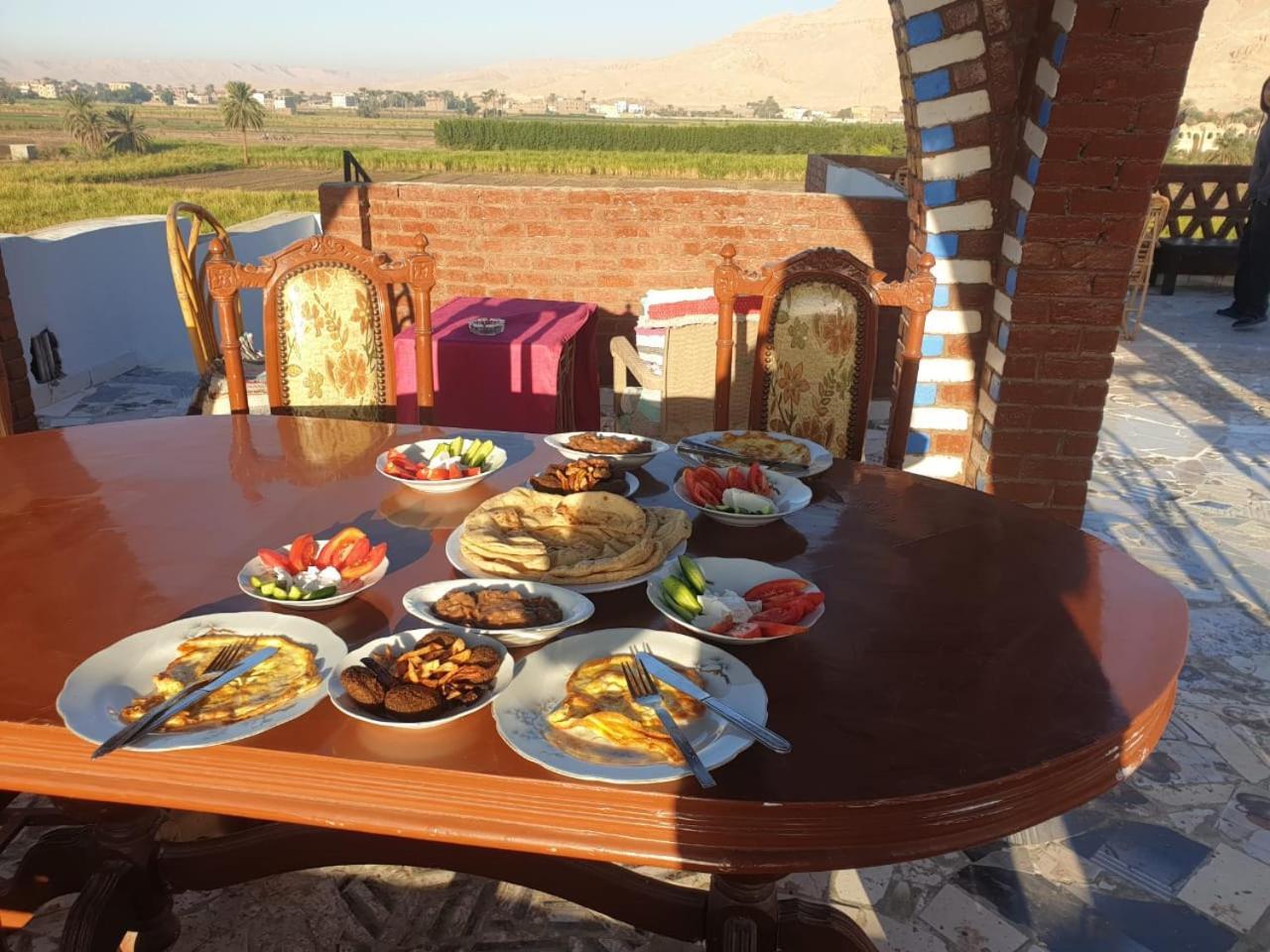 Quiet Gate Guest House Al Aqalitah Exterior photo