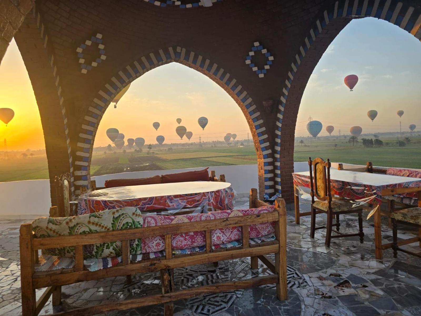Quiet Gate Guest House Al Aqalitah Exterior photo